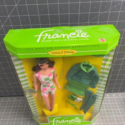 Sale Photo Thumbnail #553: NEVER BEEN OUT OF THE BOX! Super Collectible. 