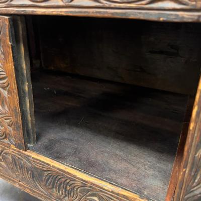 Sale Photo Thumbnail #574: Measures 30 x 19 x 32" WOW!!! This is a unique Decorative Piece! 