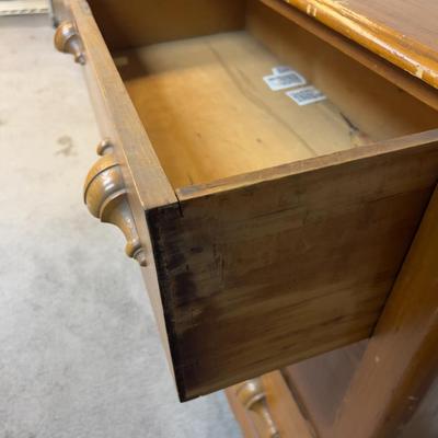 Sale Photo Thumbnail #689: Measures 39 x 17 x 36" Highly Desired old Utah Furniture is a thing!! 