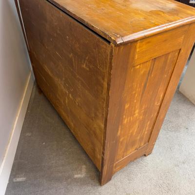Sale Photo Thumbnail #690: Measures 39 x 17 x 36" Highly Desired old Utah Furniture is a thing!! 