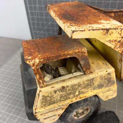 Sale Photo Thumbnail #885: Used. Not Really Usable unless you get a tetanus shot first. RUSTY! COLLECTIBLE! 