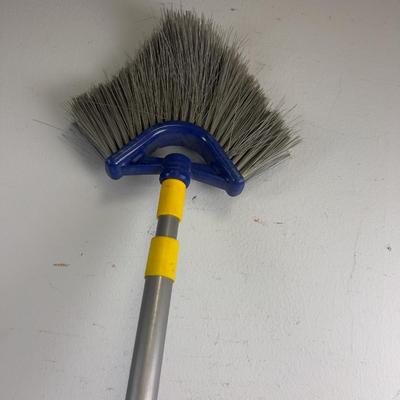 Sale Photo Thumbnail #1124: Clean those cobwebs. Its that time of year. Used. 