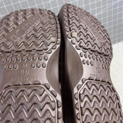 Sale Photo Thumbnail #1177: NEW Men's Size 12 NO BOX. Brown color. 