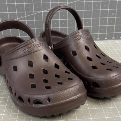 Sale Photo Thumbnail #1173: NEW Men's Size 12 NO BOX. Brown color. 