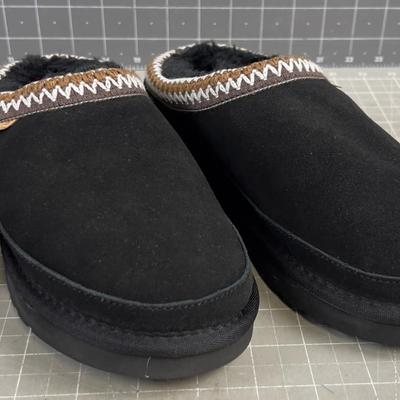 Sale Photo Thumbnail #1178: NEW no Box. NEW women's 8