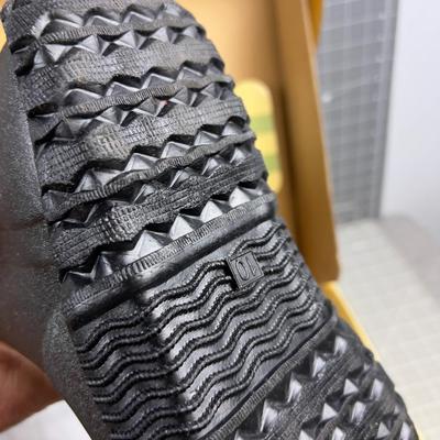 Sale Photo Thumbnail #1193: NEW Men's Size 10 CAMO color. 