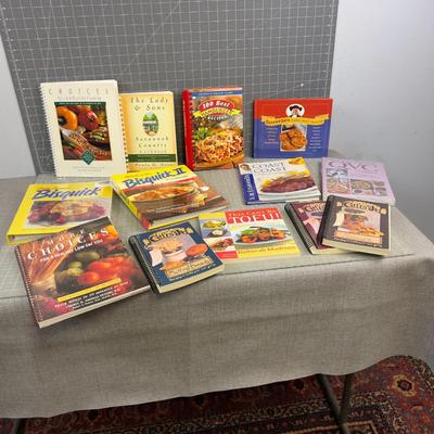 Sale Photo Thumbnail #1384: Used. Usable. Still Great Recipes! 