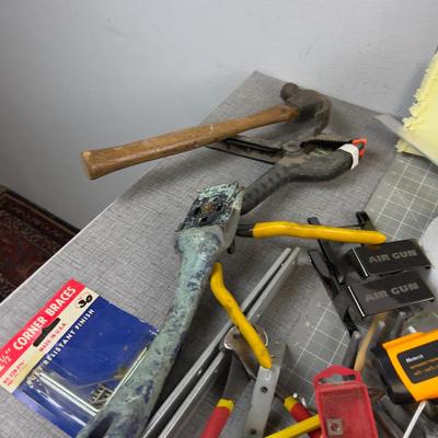 Sale Photo Thumbnail #1417: Used and Usable. Who doesn't need these handy items laying around??