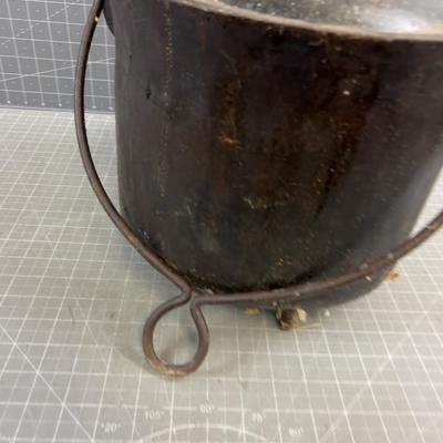 Sale Photo Thumbnail #1732: Used. Usable. OLD needs cleaned and spiffed up Measures 11" Diameter By 10" Tall. 
