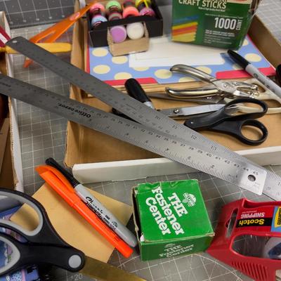Sale Photo Thumbnail #1821: Usable. Misc. Mixed together Lot! FUN!!!!