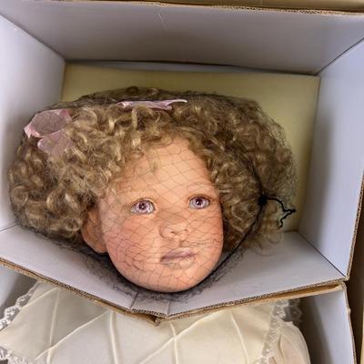 Sale Photo Thumbnail #2011: Excellent Condition. Like NEW in box Hillary 30" Tall 