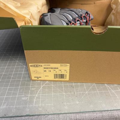 Sale Photo Thumbnail #2049: NEW Mans Size 13. HIKERS Good Timing for Fall Hiking. 