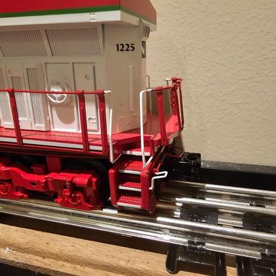 Christmas ES44AC Imperial Diesel Engine (T1-JS)