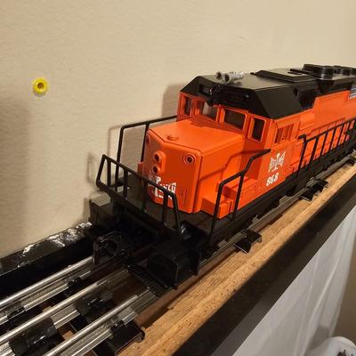 Bessemer & Lake Erie SD-38 Diesel and NYC 'Safety Wherever' D/C Caboose (T1-JS)
