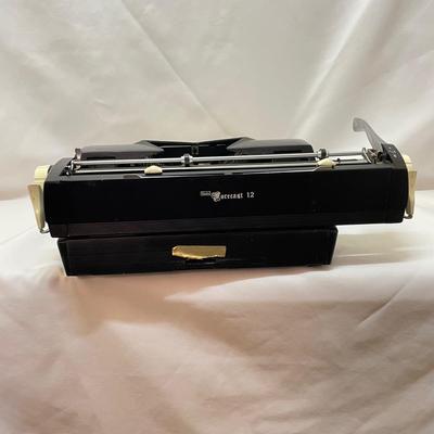 Sears Forecast 12 Typewriter w/ Case (O-SS)