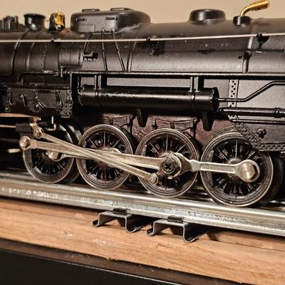 Lionel Century Club 726 Berkshire 2-8-4 Engine, Tender & Cars (T2-JS)