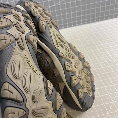 Sale Photo Thumbnail #2243: Very Lightly Used, once! . Very Good Condition. Men's Size 14