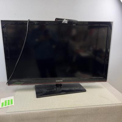 Sale Photo Thumbnail #2396: Used. Good Working Condition. 40" Usable. 