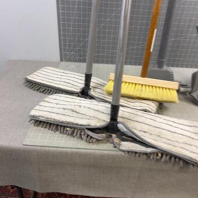 Sale Photo Thumbnail #2427: Mops and Floor Cleaning Items. See Photo. 
