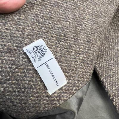 Sale Photo Thumbnail #2451: Good Condition. Small Size. Wearable. 