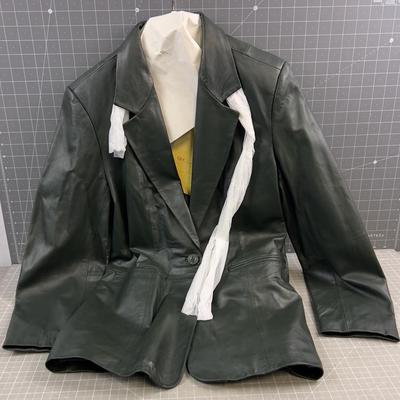 Sale Photo Thumbnail #2458: Size Medium NEW 
