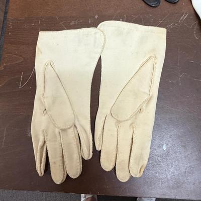 Sale Photo Thumbnail #546: In good condition for age, signs of wear, but otherwise intact.