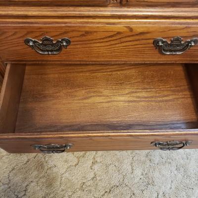 Kling Dresser with Mirror (B3-KD)