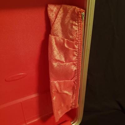 Forecast Travel Suitcase and Cosmetic Case from Sears (B3-KD)