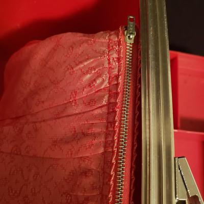 Forecast Travel Suitcase and Cosmetic Case from Sears (B3-KD)