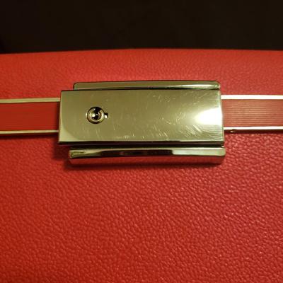 Forecast Travel Suitcase and Cosmetic Case from Sears (B3-KD)