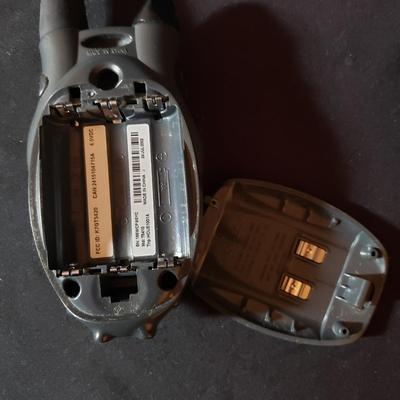 Motorola Talkabout Walkie Talkies and Uniden Bearcat Scanner (B3-KD)