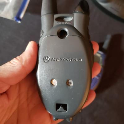 Motorola Talkabout Walkie Talkies and Uniden Bearcat Scanner (B3-KD)