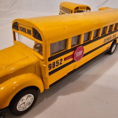 O Gauge School Bus Maintenance Garage & More (T2-JS)