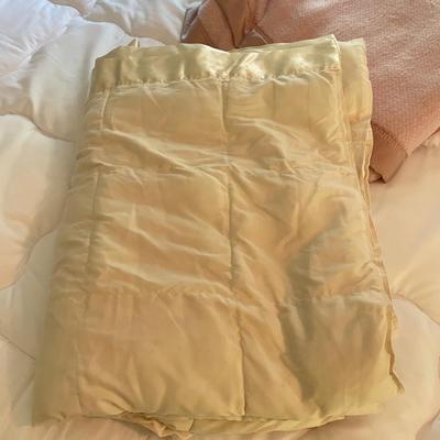 Casa Decor Down Pillows & Queen Bedding (P-SS)