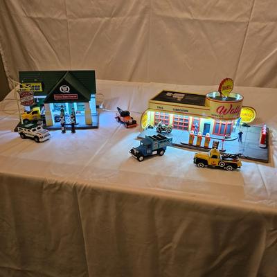 Two lighted/Animated Service Stations & More (T2-JS)