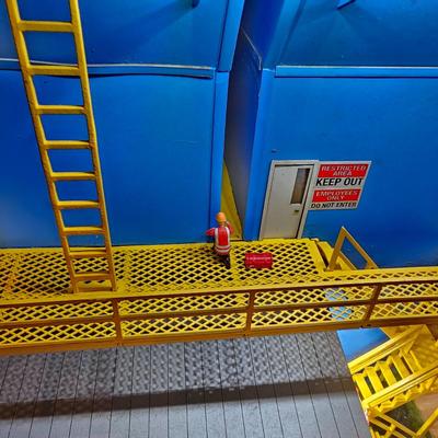 Morton Salt Factory W/ Lights & Animation Plus More (T2-JS)
