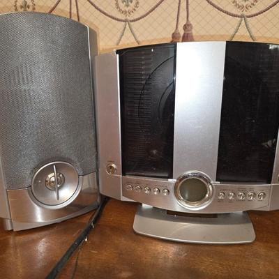 Radio and player