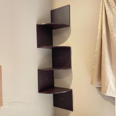 Zig-Zag Corner Shelf (LR-SS)