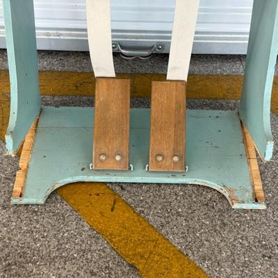 Lot 26: Estey Organ Corporation “Baby Blue” Air-Pump Organ – Vintage Miniature Organ