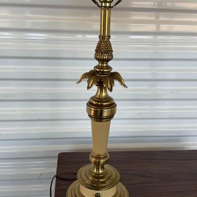 Lot 28: Pair of Stiffel Lamps – Vintage Gold Leaf Design Table Lamps