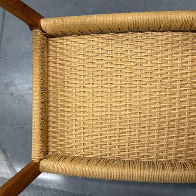 Lot 29: Mid-Century Modern Dining Table with 6 Wicker Chairs & 2 Leaf Extensions – Vintage Wood Set