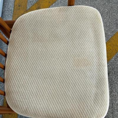 Lot 31: Mid-Century Modern Dining Table with 6 Chairs – White Cushions, Vintage Wood Set