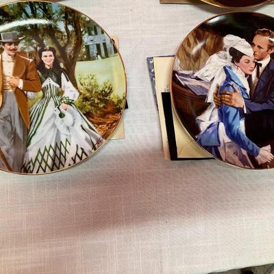 Sale Photo Thumbnail #142: Set of 9 Bradford Exchange plates with scenes from Gone With the Wind. No chips/cracks, all in excellent condition.