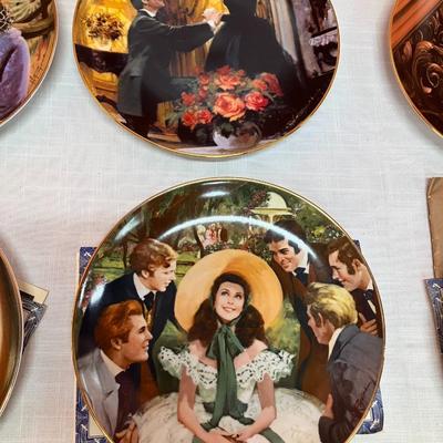 Sale Photo Thumbnail #140: Set of 9 Bradford Exchange plates with scenes from Gone With the Wind. No chips/cracks, all in excellent condition.