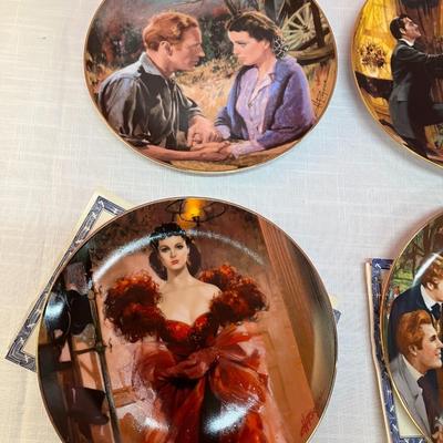Sale Photo Thumbnail #139: Set of 9 Bradford Exchange plates with scenes from Gone With the Wind. No chips/cracks, all in excellent condition.