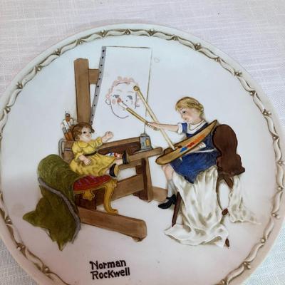 Sale Photo Thumbnail #156: 2 3D design Norman Rockwell small collectible plates from the 1980s