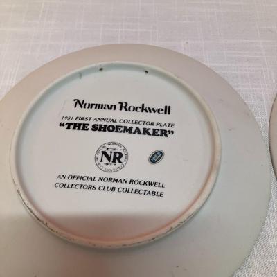 Sale Photo Thumbnail #158: 2 3D design Norman Rockwell small collectible plates from the 1980s