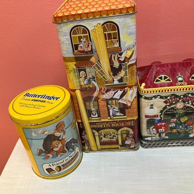 Sale Photo Thumbnail #164: Set of 5 assorted sizes of Brand name collectible tins