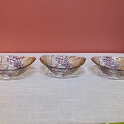 Sale Photo Thumbnail #197: Set of 3 small glass bowls with fruit design