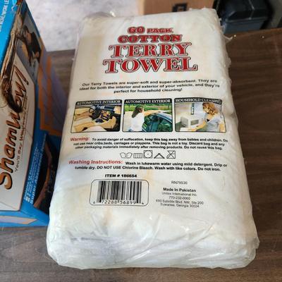 Box ShamWow! & 60 Pack Cotton Terry Towels